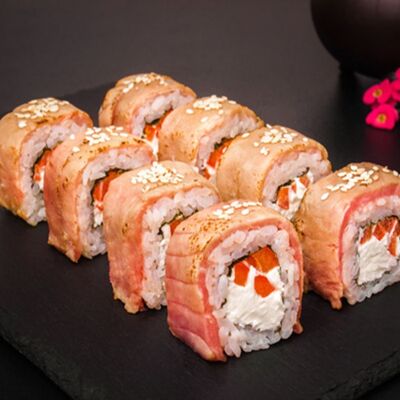 Красный дракон в Sushi House по цене 519 ₽