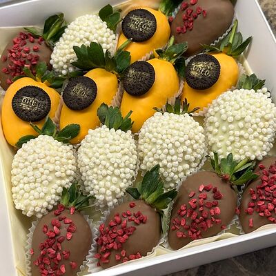 Клубника в шоколаде dd в Allowberry по цене 4600 ₽