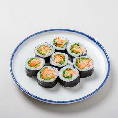 Кимпаб с крабомв NYUSURI корейская кухня по цене 599 ₽