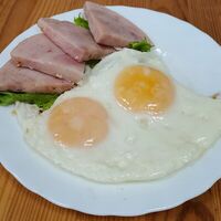 Яичница с ветчиной в Добрый повар