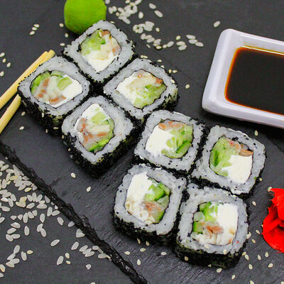 Ролл Майами в Maiko Sushi Bar по цене 179 ₽