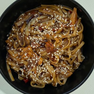 Лагман с куриной грудкой в Самовар на Минусинской по цене 400 ₽