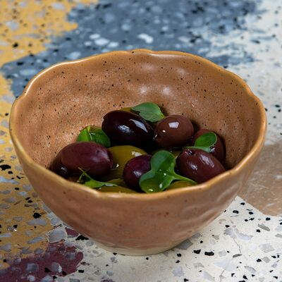 Греческие оливки в Pink milk x Lift по цене 440 ₽