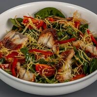 Салат с угрем в Grand Fish Veranda