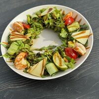 Салат Руккола с креветками в Flamin