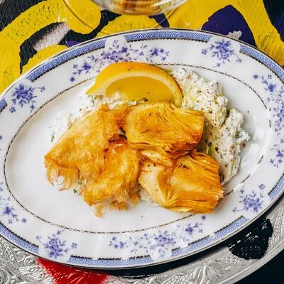 Артишоки фри с лимонной рикоттой в Цех по цене 380 ₽