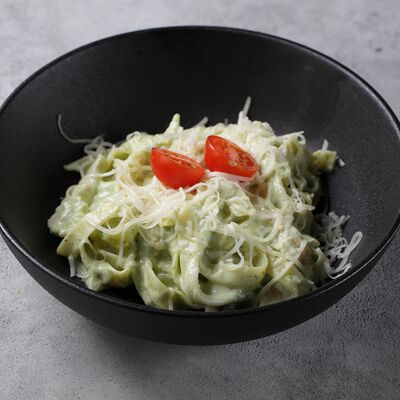 Тальятелле с курицей в сливочном соусе в Сварня по цене 590 ₽