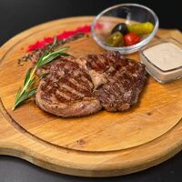 Cтейк Рибай в Meat Time