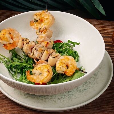 Шашлычок из морепродуктов в Хочу и буду по цене 750 ₽