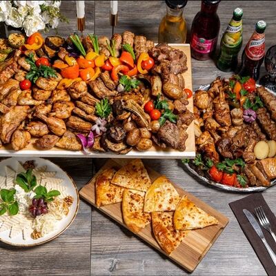 Готовый стол на 40-45 человек в Шашлык Хаус GRILL&PIZZA по цене 87159 ₽