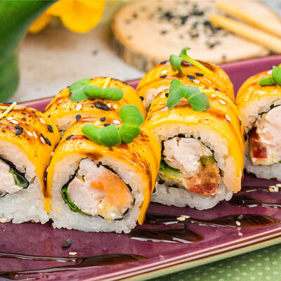 Ролл Чикен-Чиз в Луиджи & Тосё по цене 329 ₽