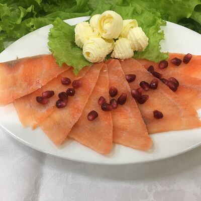 Сёмга слабосолёная в Усадьба принца по цене 560 ₽