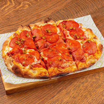 Пинса Пепперони с перцем халапеньо в Жуй по цене 31 р.