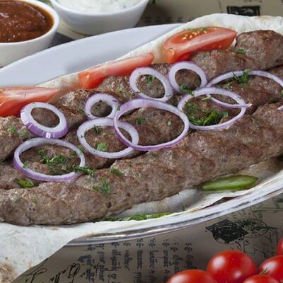 Люля-кебаб курица в Шашлычная люкс плюс по цене 380 ₽