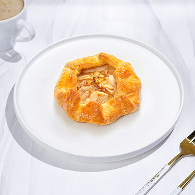 Калитка с яблоком и корицей в Магбургер & Братья Караваевы по цене 275 ₽