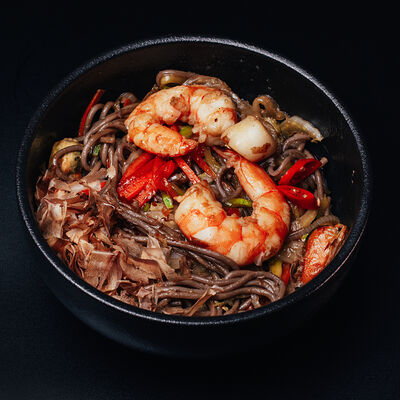 Соба с морепродуктами в BBS Kitchen по цене 999 ₽