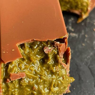 Дубайский шоколад в Хорошие руки - Роллы по цене 550 ₽