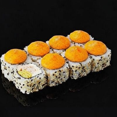 Запеченный ролл Кунжут-омлет-курица-сыр в FIX NINJA по цене 600 ₽