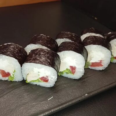 Цезарь-ролл в Сенсей + по цене 499 ₽