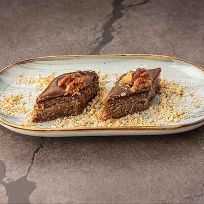 Бакинская пахлава с шоколадом в Афрасиаб по цене 170 ₽