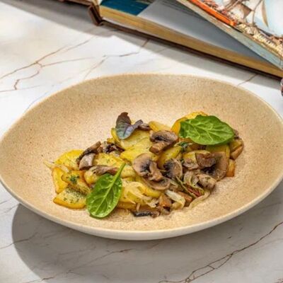 Жареный картофель с грибамив Семь футов по цене 350 ₽