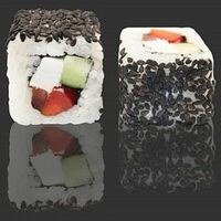 Фетаки в Dragon Sushi