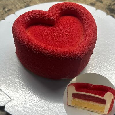 Бенто муссовый торт сердцев Allowberry по цене 3700 ₽