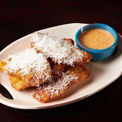 Куриные стрипсы в Lions Head по цене 750 ₽