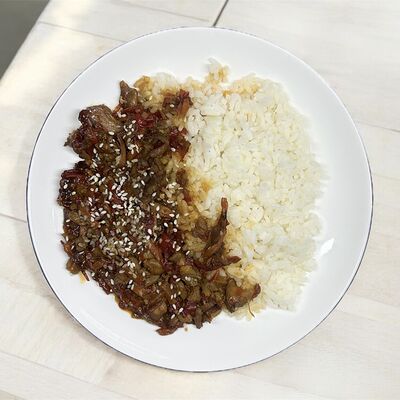 Курица по-тайски с овощами и рисом в Вкусницца по цене 997 ₽