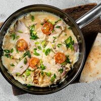 Омлет из трех яиц с куриной грудкой и моцареллой в Сие Паста