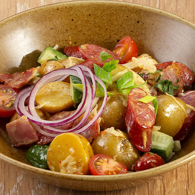 Бизнес-ланч Салат Баварский в Колбасофф по цене 250 ₽