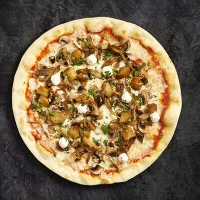 Пицца с лесными грибами и рикоттой 30 см в Остерия Il Massimo по цене 890 ₽