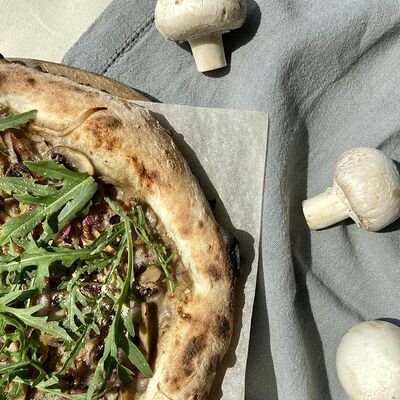 Пицца Грибная в STAY GOLD по цене 715 ₽