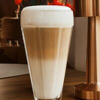 Латте малина-кокосв Coffee Pit