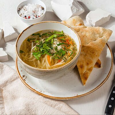 Лапша с курицей в Шеф-Рояль по цене 420 ₽