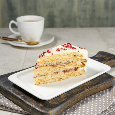 Торт Молочная девочка в Рестомаркет Китчен по цене 304 ₽