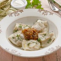 Вареники с картофелем и постной сметаной в Катюша Katyusha