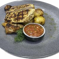 Свинина на гриле в Obed & Uzhin