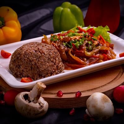 Куриное филе в кисло-сладком соусе в Тесоро по цене 590 ₽