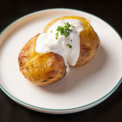 Печеный картофель в Dacha restaurant по цене 440 ₽