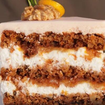 Морковный торт в Диалог по цене 319 ₽