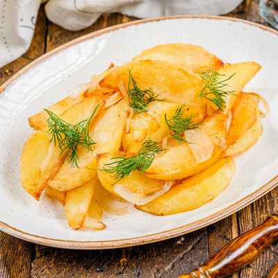 Картофель по-домашнему в Роял Палас по цене 150 ₽