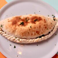 Кальцоне Классико в Папи бар