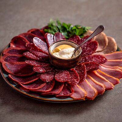 Мясные Деликатесы Микс в Buta по цене 690 ₽