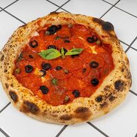 Логотип Padre pizzeria bar