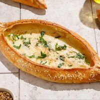 Пиде сырнoе в Асканели Georgian Bistro