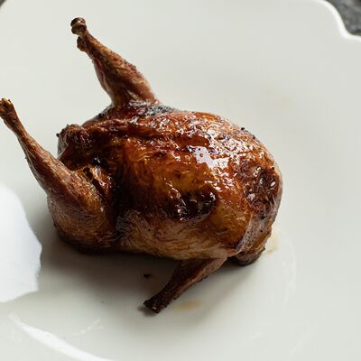 Перепелка с киноа и печеными овощами в Padron по цене 2110 ₽