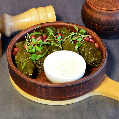 Долма в Грузия и вино по цене 580 ₽