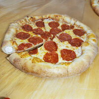 Логотип Сытый мишка