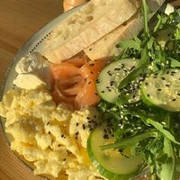 Скрембл с сёмгой в Coffee time